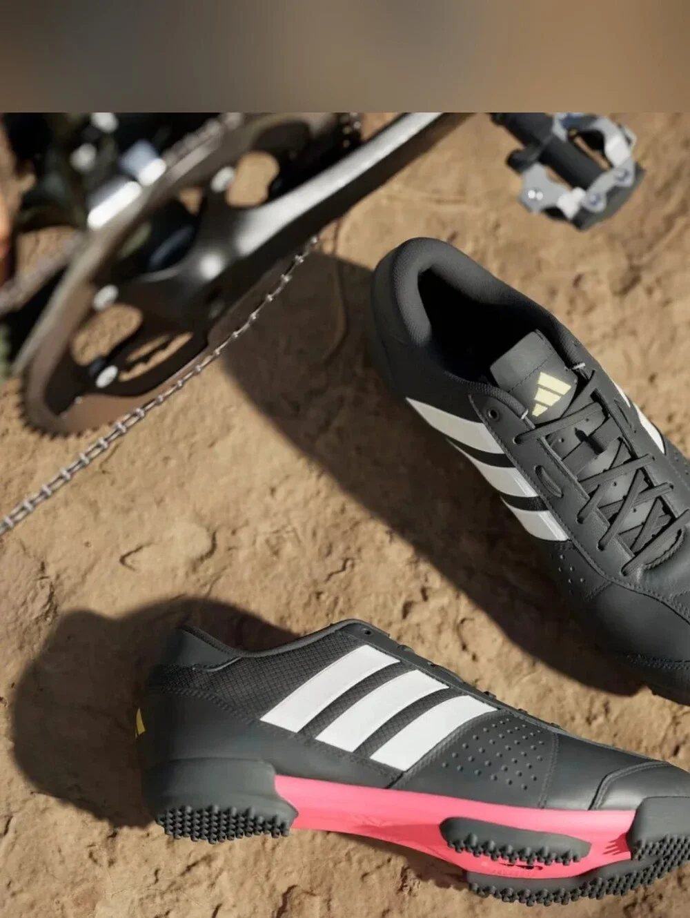 NEW Women's 7.5 cycling shoes - Adidas Heritage Tour Bike Shoes - Clipless Black
